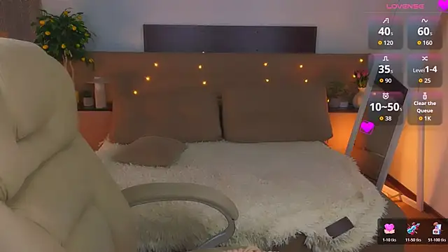 Snapshot of Viola__Shy chatting on 22, 5, 2026 Viola Shy online show from 22, 5, 2026