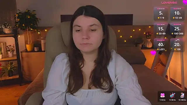 Viola  Shy online show from 2, 4, 2026