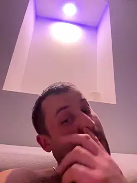 MateoKimiBi online show from 22, 4, 2026