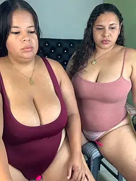 twocurvylatins online show from 5, 6, 2026