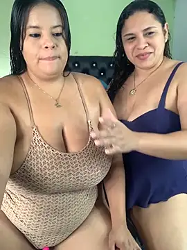 twocurvylatins online show from 21, 11, 2025