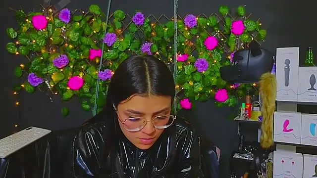 Sweett Mollyy online show from 18, 7, 2026