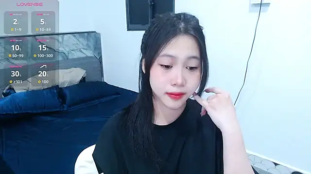 Snapshot of Lin_SiYee chatting on 23, 11, 2025 Lin SiYee online show from 23, 11, 2025