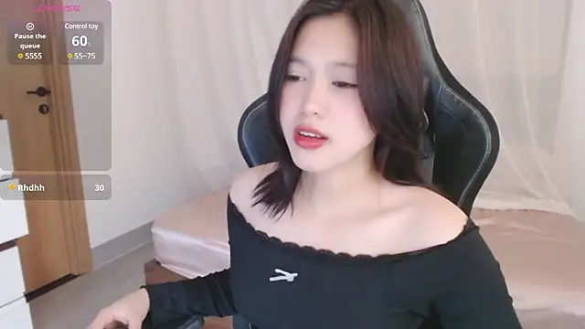 Lin SiYee online show from 6, 3, 2025