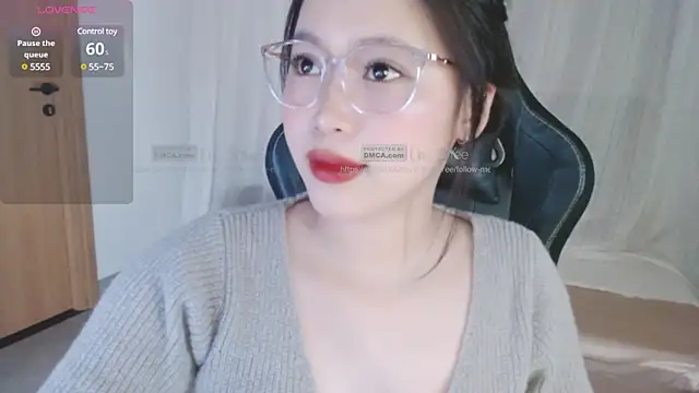 Lin SiYee online show from 17, 2, 2025