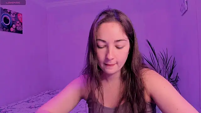 Snapshot of cClandesTina chatting on 12, 10, 2025 cClandesTina online show from 12, 10, 2025