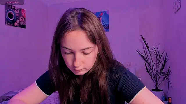 Snapshot of cClandesTina chatting on 11, 10, 2025 cClandesTina online show from 11, 10, 2025