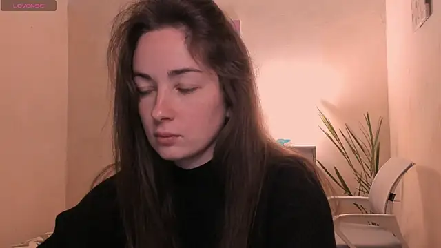 Snapshot of cClandesTina chatting on 9, 11, 2025 cClandesTina online show from 9, 11, 2025