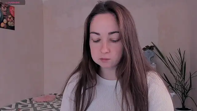 Snapshot of cClandesTina chatting on 28, 10, 2025 cClandesTina online show from 28, 10, 2025