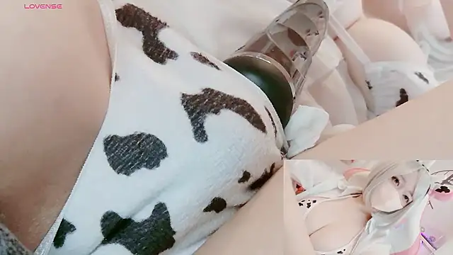 Snapshot of yuayua854 chatting on 10, 5, 2026 yuayua854 online show from 10, 5, 2026