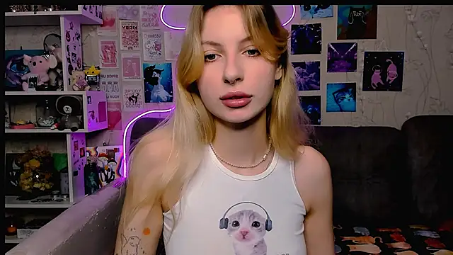 Maria Hunt online show from 7, 12, 2024