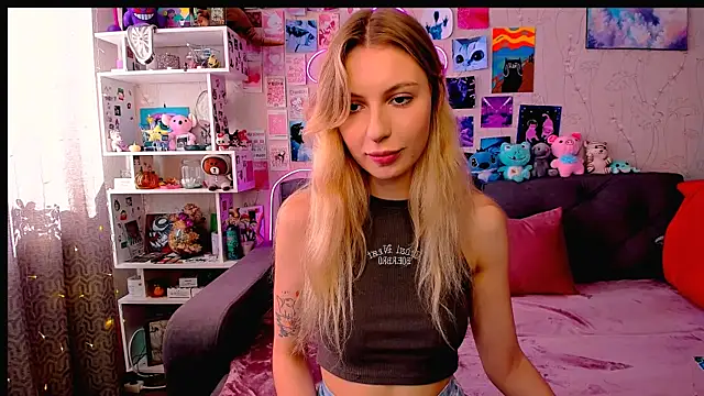 Maria Hunt online show from 26, 2, 2025