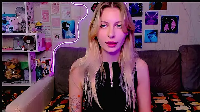 Maria Hunt online show from 6, 12, 2024