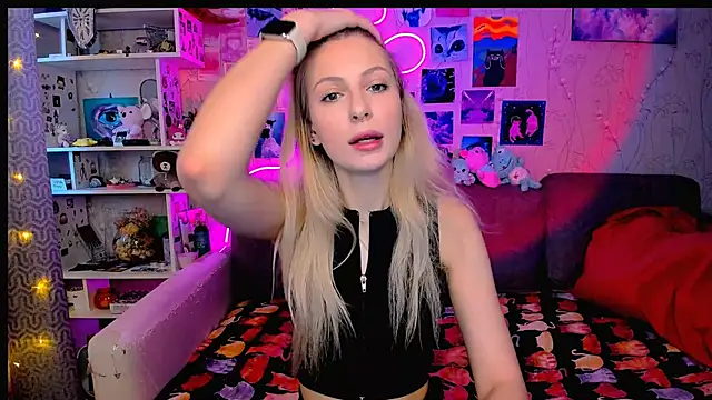 Maria Hunt online show from 24, 1, 2025