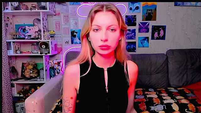 Maria Hunt online show from 6, 12, 2024