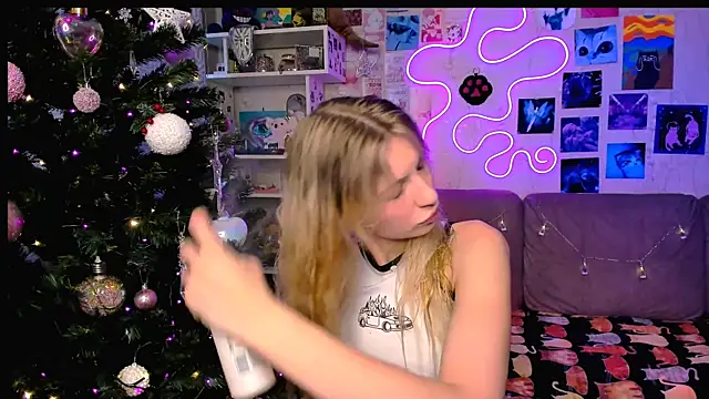 Maria Hunt online show from 27, 12, 2024