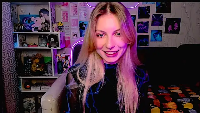 Maria Hunt online show from 11, 12, 2024