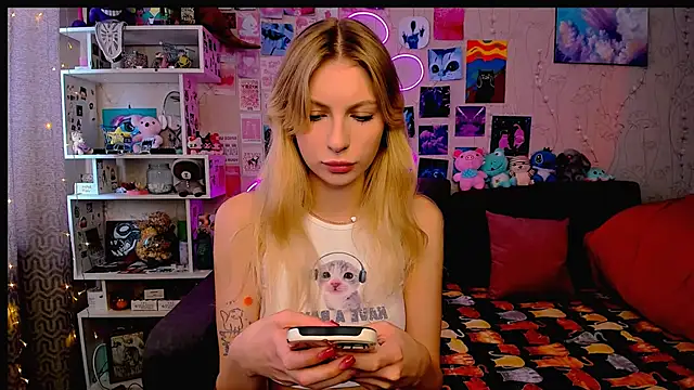 Maria Hunt online show from 19, 2, 2025