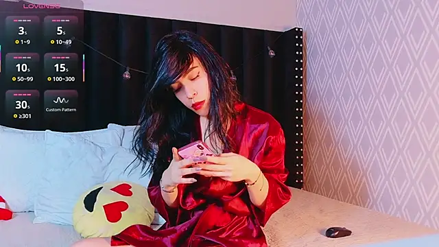 littleebluee online show from 2, 12, 2025