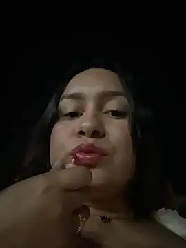 Pretty Isadora online show from 9, 3, 2025