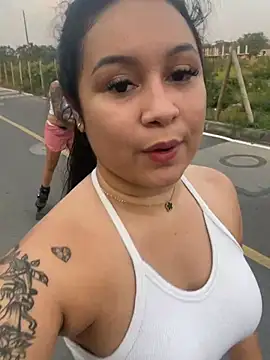 Pretty Isadora online show from 23, 3, 2026