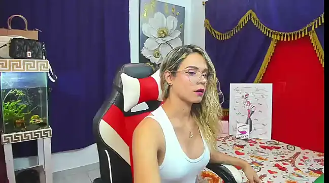 isabella lunats online show from 11, 3, 2025