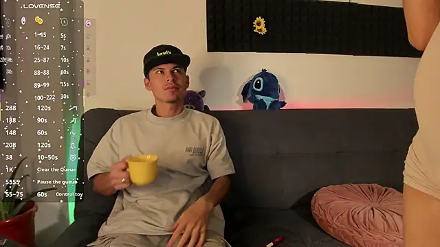 Snapshot of on_tefa chatting on 8, 10, 2025 on tefa online show from 8, 10, 2025