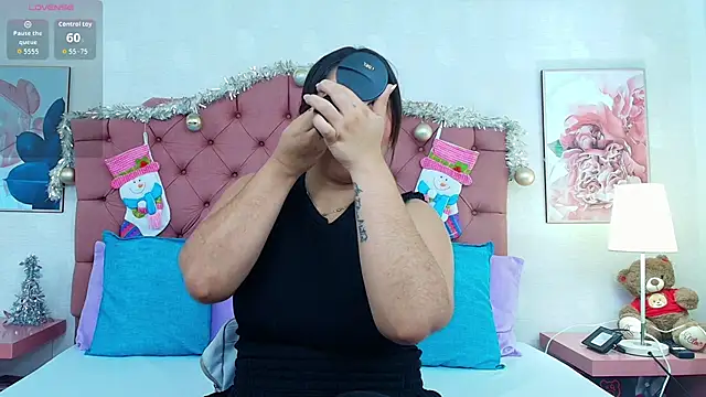 ThyaraJhons online show from 5, 12, 2025