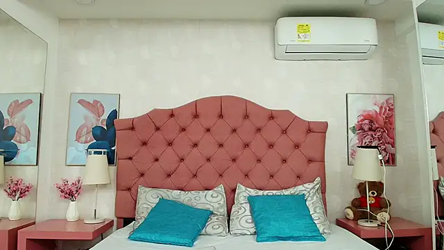 ThyaraJhons online show from 12, 2, 2026