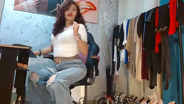 Samantabrown  online show from 23, 2, 2026