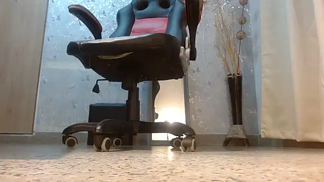 Samantabrown  online show from 6, 3, 2026