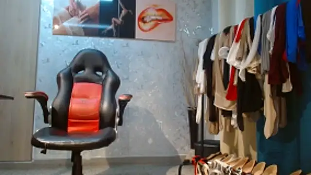 Samantabrown  online show from 13, 3, 2026