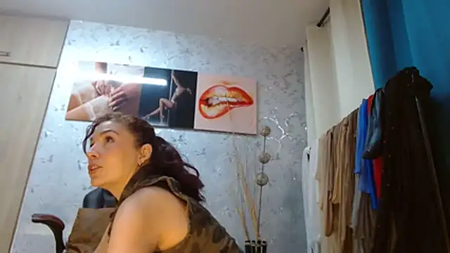 Samantabrown  online show from 4, 2, 2026