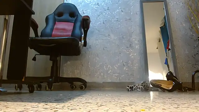 Samantabrown  online show from 26, 3, 2026