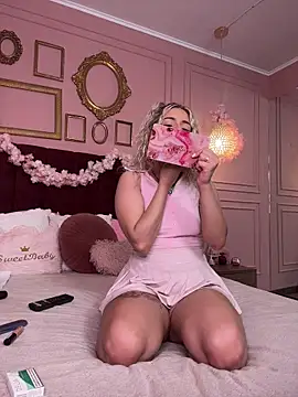 Snapshot of maddisonblush chatting on 16, 7, 2026 maddisonblush online show from 16, 7, 2026