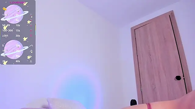 Lucyortiz  online show from 20, 10, 2025