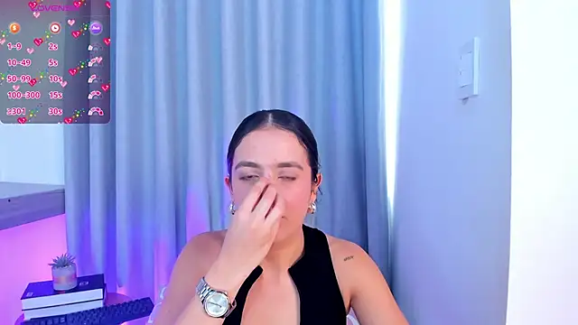 Snapshot of Lucyortiz_ chatting on 14, 3, 2025 Lucyortiz online show from 14, 3, 2025
