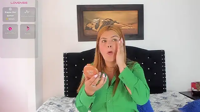 Alexandra Torress online show from 5, 12, 2025