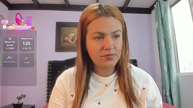 Alexandra Torress online show from 6, 11, 2025