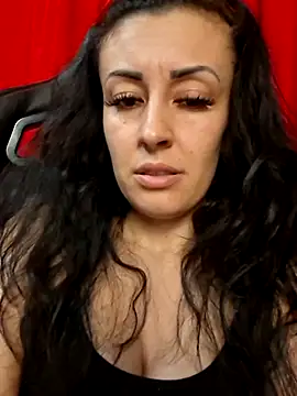 Snapshot of loryyy_sexyyy chatting on 8, 5, 2026 loryyy sexyyy online show from 8, 5, 2026