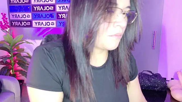 Snapshot of Amy_hoy69 chatting on 23, 11, 2025 Amy hoy69 online show from 23, 11, 2025