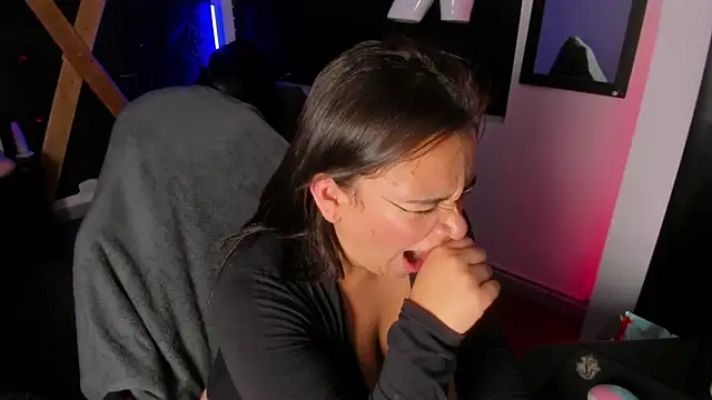 Amy hoy69 online show from 9, 4, 2026