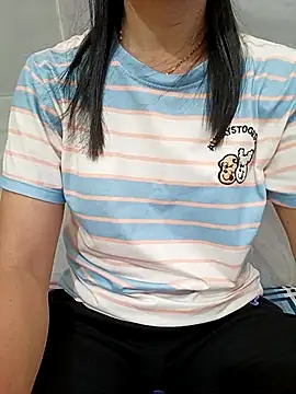 Snapshot of Asian_girl13 chatting on 3, 7, 2026 Asian girl13 online show from 3, 7, 2026