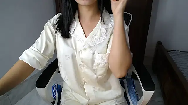 Lunobaby 204 online show from 3, 11, 2025