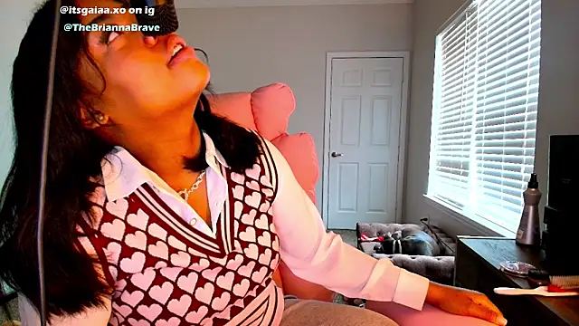 BriannaBrave online show from 15, 2, 2026