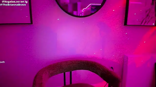 BriannaBrave online show from 24, 2, 2026