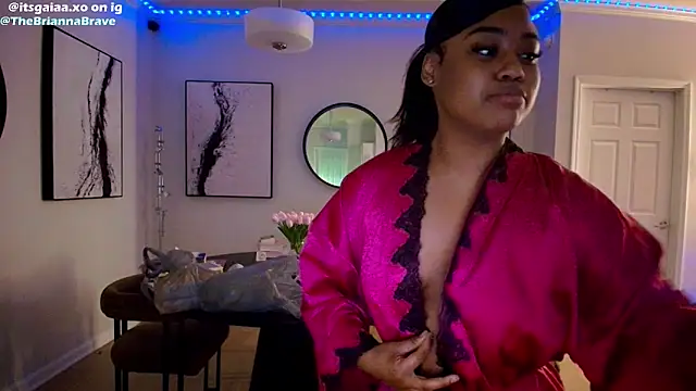 BriannaBrave online show from 8, 3, 2026