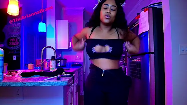 BriannaBrave online show from 17, 10, 2025