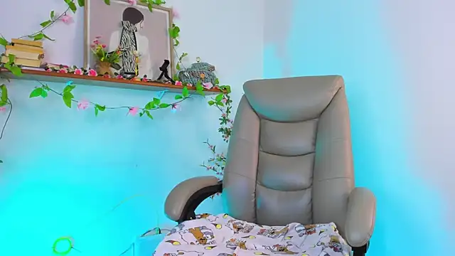 Chanelll Taylorr  online show from 20, 2, 2026