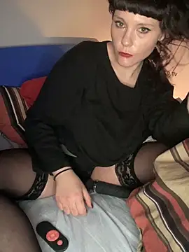 OniricFemme online show from 12, 3, 2025